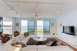 Plein Air Point - Marathon Airport