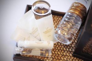 Rambuttri Village Plaza