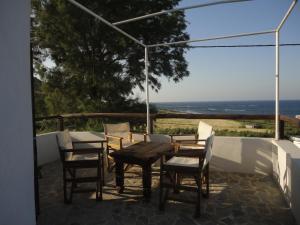 Villa Mantalena Skyros Greece