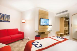 Hotels Hotel Club Le Plein Sud Vacances Bleues : photos des chambres