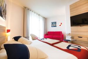 Hotels Hotel Club Le Plein Sud Vacances Bleues : photos des chambres