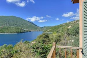 Syvota Villa Sleeps 8 Pool Air Con WiFi Lefkada Greece