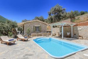 Syvota Villa Sleeps 2 Pool Air Con WiFi Lefkada Greece