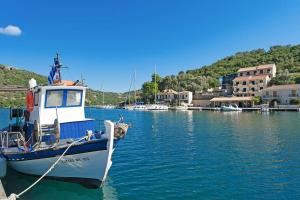 Syvota Villa Sleeps 2 Pool Air Con WiFi Lefkada Greece