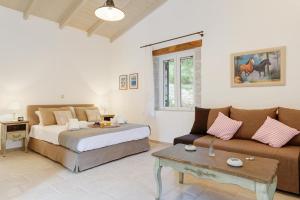 Syvota Villa Sleeps 2 Pool Air Con WiFi Lefkada Greece