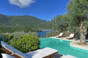 Syvota Villa Sleeps 6 Pool Air Con WiFi Lefkada Greece