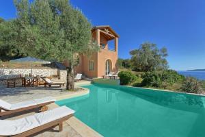 Syvota Villa Sleeps 6 Pool Air Con WiFi Lefkada Greece