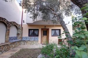 ASLANIS SOUROTI Family Home