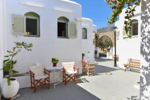 Giannakas Studios Sifnos Greece