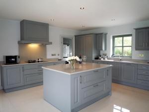 Beechwood 6 Kenmare - Luxurious Living