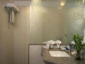 Legend Sarovar Portico