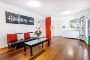 Perth Ascot Central Apartment Hotel Official