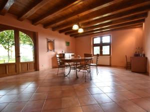 Maisons de vacances Luxurious Holiday Home in Domme with Swimming Pool : photos des chambres