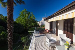 Apartment Carmen by El-Pi Tours