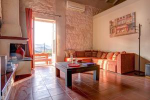 Perachori Villa Sleeps 4 Pool Air Con WiFi Ithaka Greece