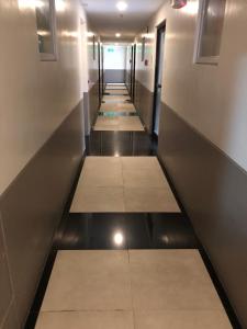 Baguio Central Apartment by Goshenland