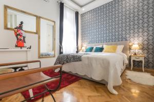 Aurelia Antik apartments & rooms, Гостевые дома - Загреб