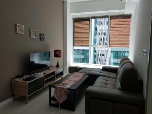 Hikary55 Sutera Avenue Homestay
