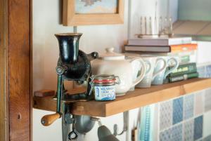 Little Kestrel Cabin