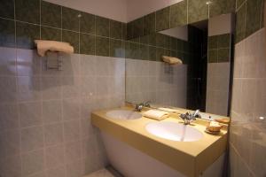 Hotels Le Relais de Fabregues : photos des chambres