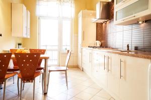 Marvelous 3 bedroom apartment Kołłątaja street