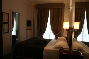 Standard Double Room with Spa Access