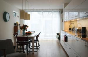 Bright and Elegant 2 Bedroom Flat, near Notting Hill