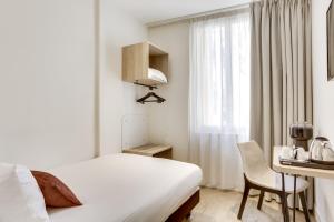 Hotels Hotel Courseine : photos des chambres