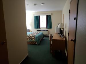 Super 8 by Wyndham Moose Jaw SK