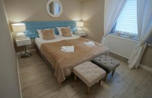 Superior Suite room in Happy Day Apartments