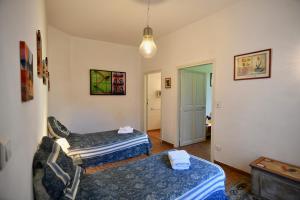 B&B / Chambres d'hotes La TULIPE SAUVAGE : Suite Familiale