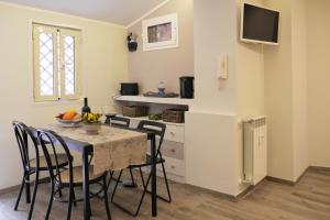 Pisetzky-Spadaro Apartments - Vegezio Roma