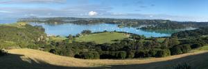 36 Vintage Ln, Waiheke Island, 1971, New Zealand.