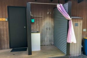 BAY OF FIRES ECO HUT off grid experience at Binalong Bay