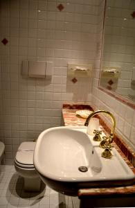 Superior Double Room room in Relais Leon d'Oro