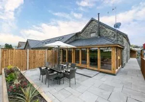 Ysgubor Llew Coch - Llanuwchllyn