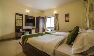Treebo Ivory House