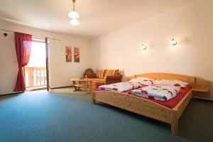 Suite with Balcony room in Pension U Stříbrného Jelena