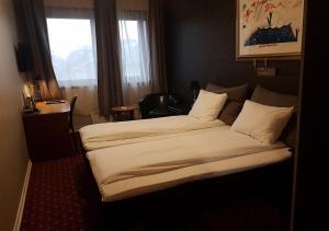 Chesterfield Hotel