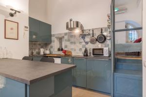 GuestHost - Monti Artistic Flat