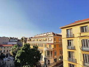 Nestor&Jeeves - COTE PIETONNE - Central - By sea - Pedestrian zone