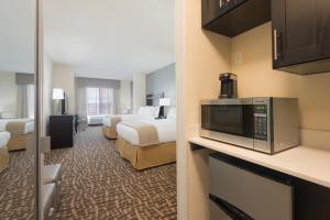 Double Queen Suite with Mountain View room in Holiday Inn Express & Suites Denver South - Castle Rock an IHG Hotel