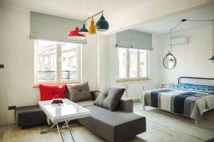 Sunny studio on ulica Lyuben Karavelov