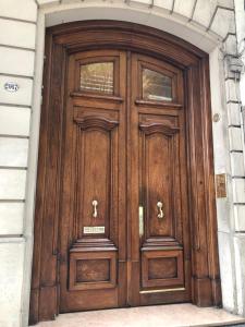 Antiguo departamento con excelente ubicación