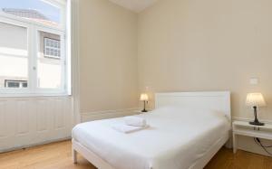 Double Room with Private Bathroom room in Best Guest Porto Hostel