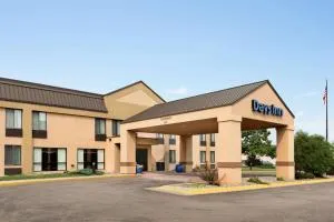 Days Inn by Wyndham Fargo - Hawley
