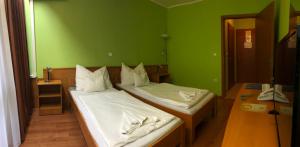 3 star hotel Liget Hotel Solnok Madjarska
