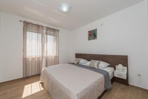 Villa Star 6 luxury apartment with a pool 