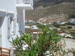 Efharis Sifnos Greece
