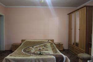 У МИХАЙЛА під лісом